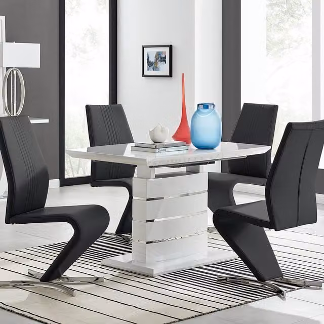 FurnitureboxUK Renato High Gloss Extending Kitchen Dining Table and 4 Willow Chairs in Black