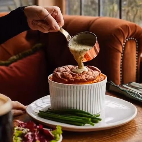 WM Bartleet & Sons 1750 T160 Traditional Porcelain Professional Soufflé Ramekin, 750ml, White – 5