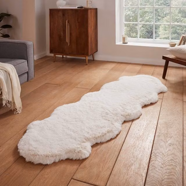 Terrys Super Teddy Double Sheepskin Shaggy Rug in Beige and White, W/D/H: 180 x 60 x 1 cm