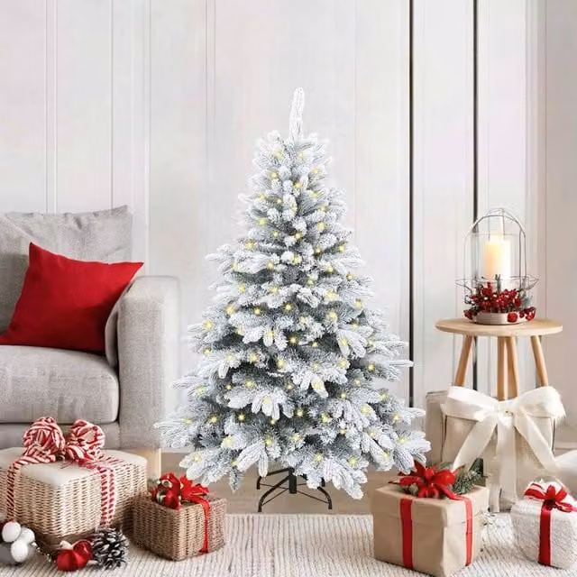 Berkfield Home Artificial Green Christmas Tree with 150 Warm White LEDs, Height: 120 cm