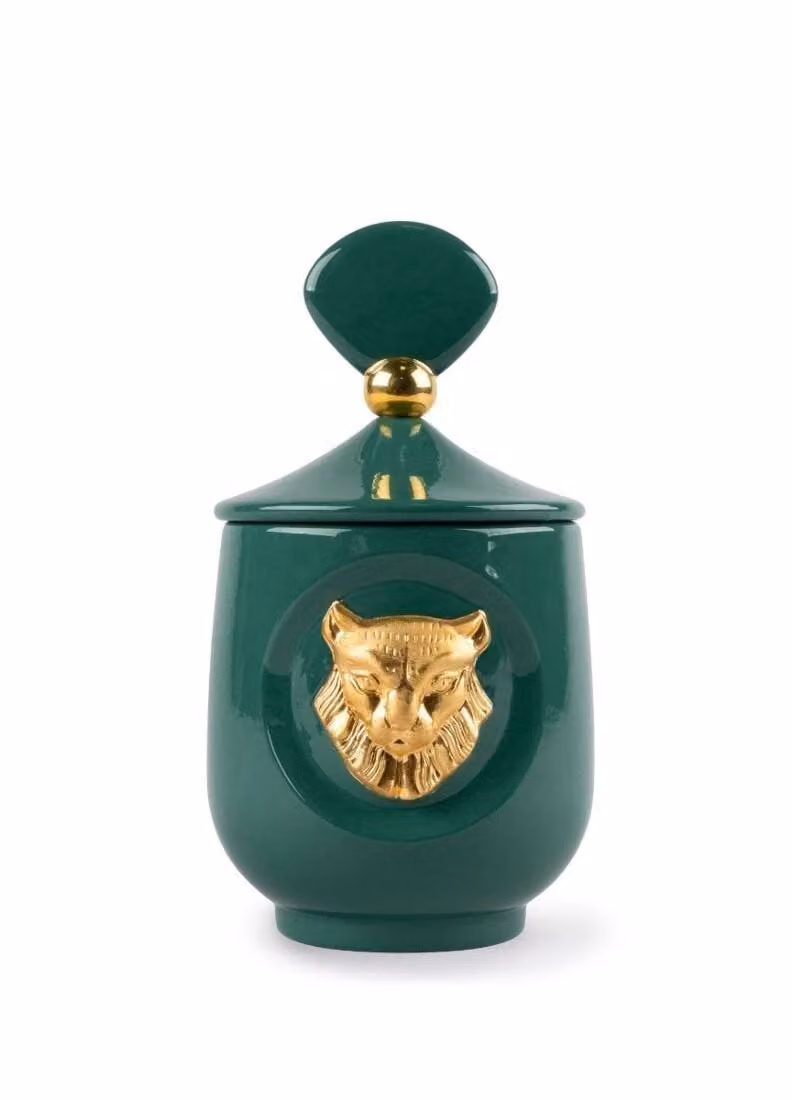 Lladró Lynx Candle in Green with Redwood Fire Scent