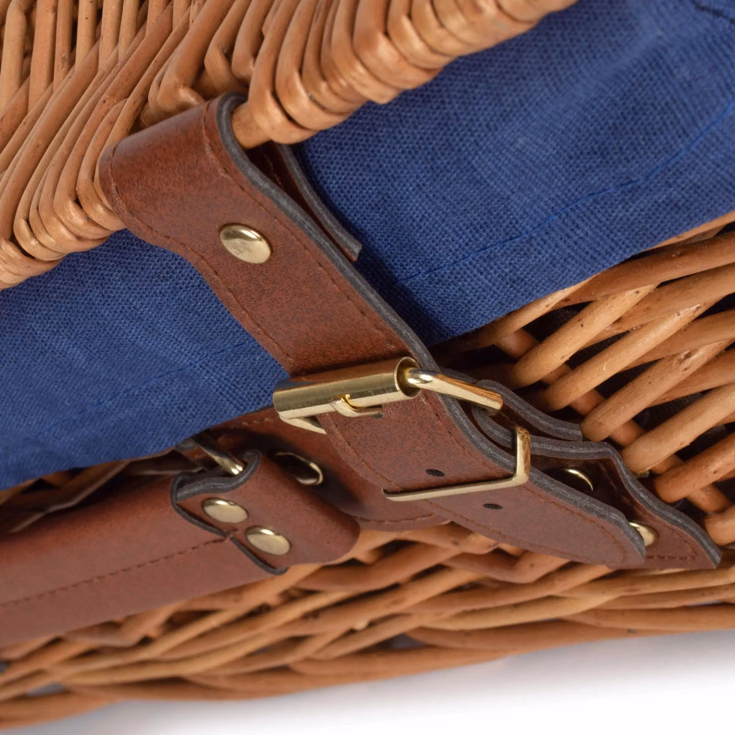 Red Hamper Wicker Picnic Basket with Blue Cotton Lining and Open Weave Rattan Design – 3