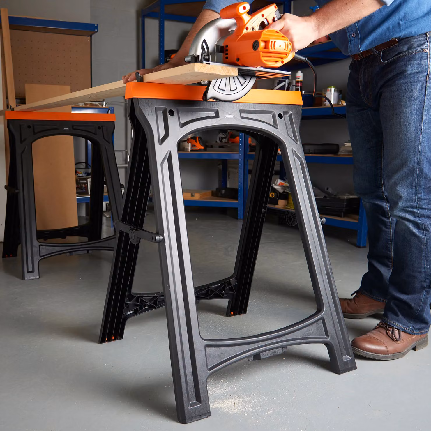 VonHaus Folding Saw Horse Twin Pack in Black, Weather Resistant Steel Trestles with Rubber Inserts and 150kg Max Load – 2