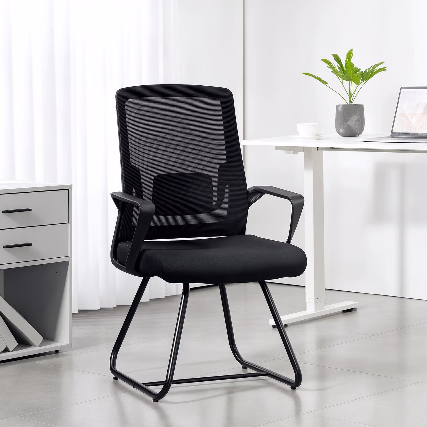HOMCOM Black Mesh Office Chair with Lumbar Support and Metal Base – 2