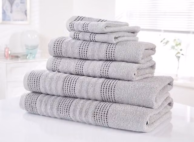 Rapport Home Spa Super Soft and Absorbent 100% Cotton Towel in Silver