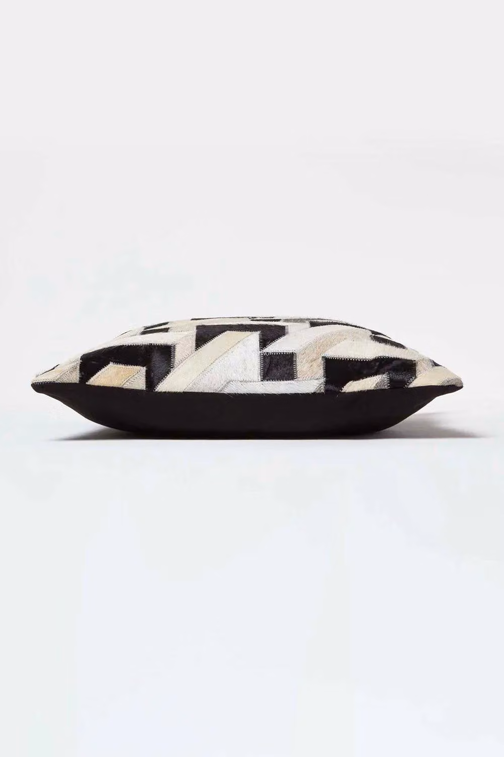 Homescapes Geometric Block Leather Cushion in Brown and Beige, W/D/H: 45 x 45 x 45 cm – 3