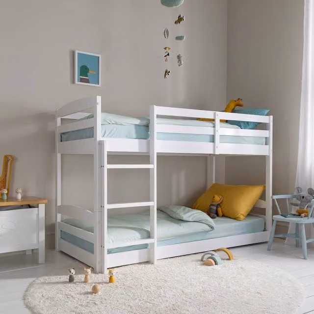 Nöa and Nani Mimi Shorty Bunk Bed in White, Convertible to Toddler and Day Bed, Solid Wood