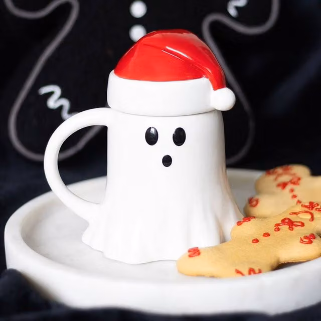 Uniqueful Ghost Shaped Ceramic Mug with Santa Hat Lid in White, 500 ml – 1