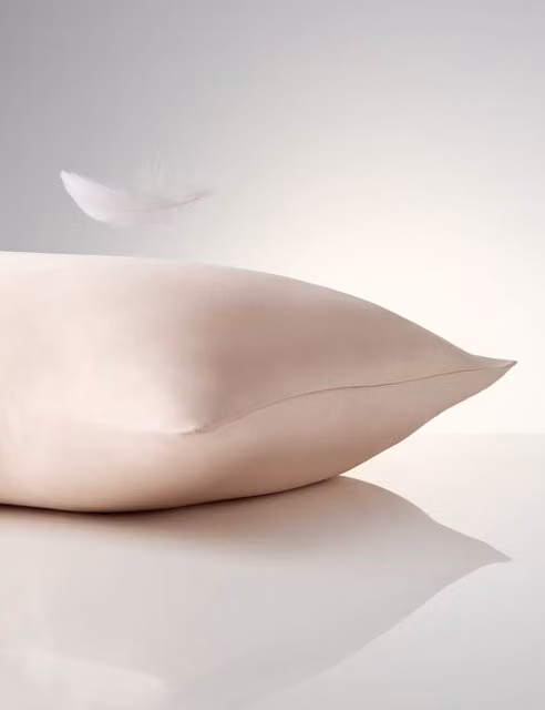 M&S Pure Mulberry Silk Pillowcase in Soft Pink