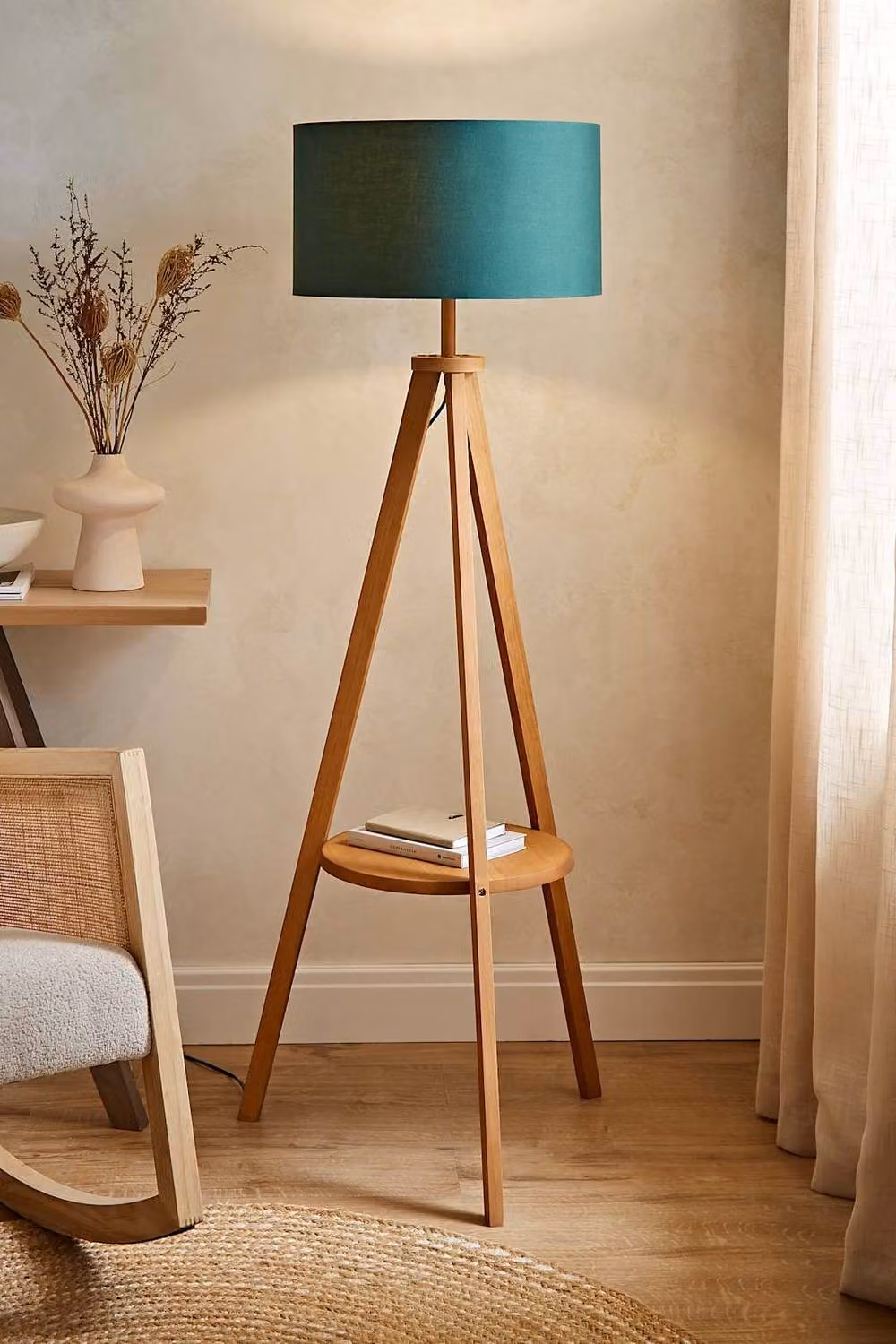 ValueLights Morrigan Vintage Wood Tripod Floor Lamp with Green Fabric Cylinder Shade and Bulb – 2