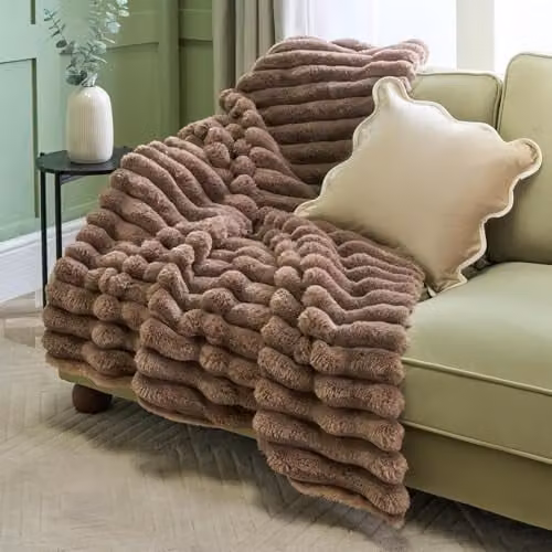 OHS Faux Fur Fleece Throw Blanket in Brown, W/D/H: 120 x 150 cm – 1