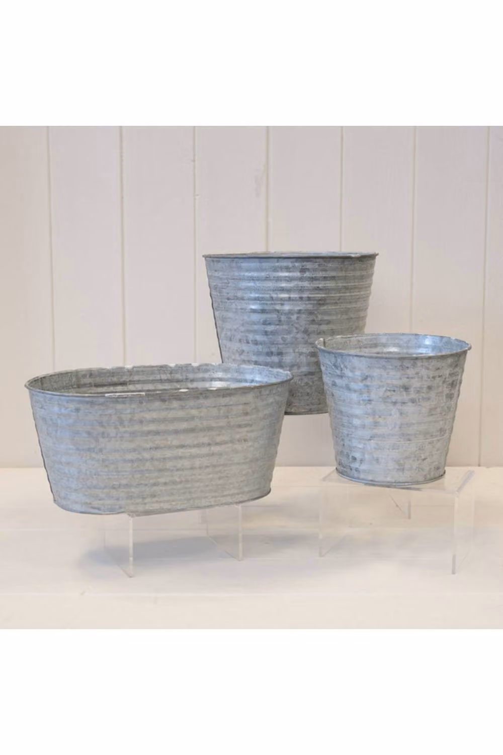 KDMD Aged Zinc 12mm Metal Planter in Grey