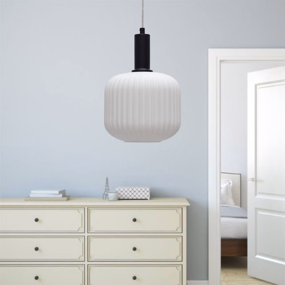 First Choice Lighting Celine Black and Transparent Glass Ceiling Pendant with E27 Suspension Kit – 2