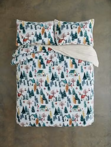 Deyongs Winter Walk Printed Fleece Duvet Cover Set with Sherpa Reverse, Multicolour Christmas Cabin and Trees Design, W/D/H: 180 x 200 cm – 2
