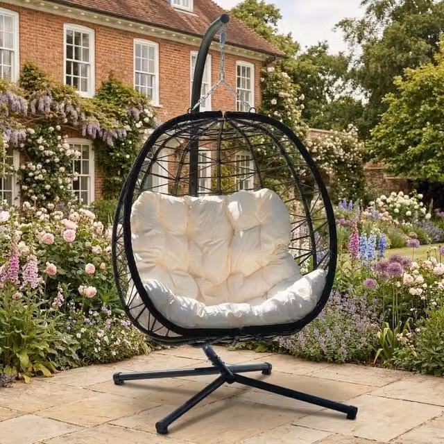 Rosewood & Stone Home Calke Single Egg Chair in White and Black – 1