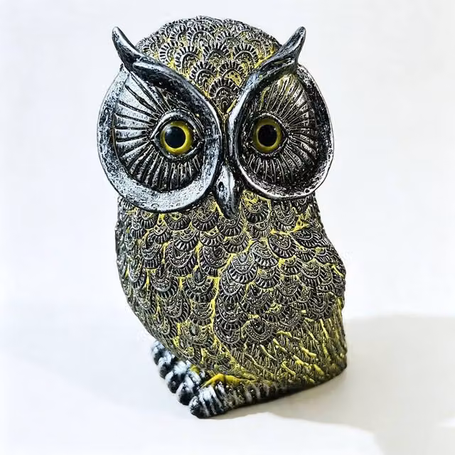 Quipulse Owl Resin Craft Ornament Lamp in Silver, Large