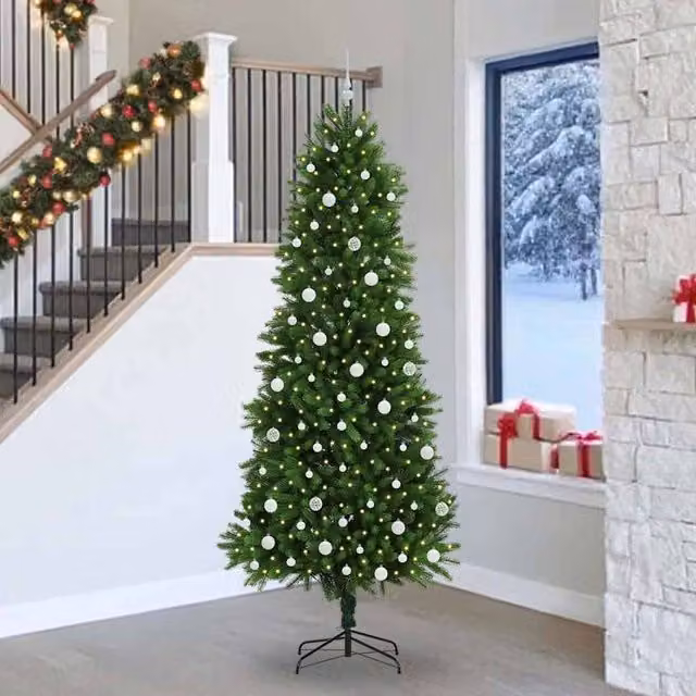 Berkfield Home Green PE Christmas Tree with 300 LEDs and Stand, Height: 240 cm – 1