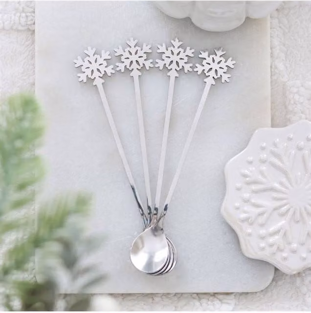 KDMD Set of 4 Polished Silver Metal Snowflake Teaspoons