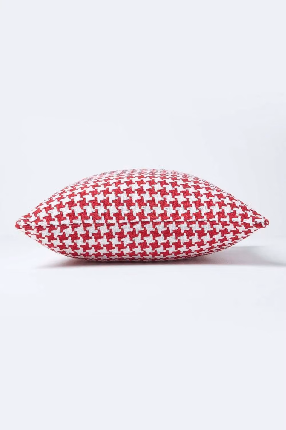 Homescapes Red Houndstooth Cotton Cushion Cover, W/D/H: 60 x 60 x 60 cm – 2