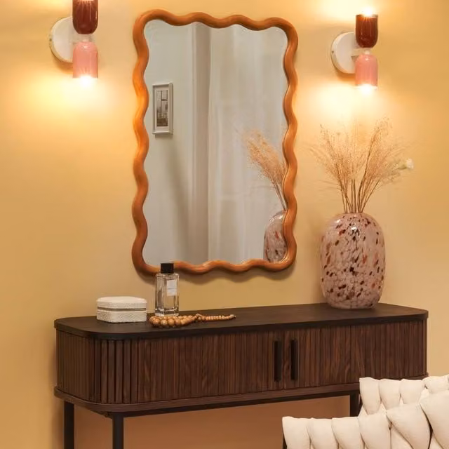Wyld and Coco Set of 2 Multicolour Up-Down Metal Wall Lamps in Gold and Brass – 1