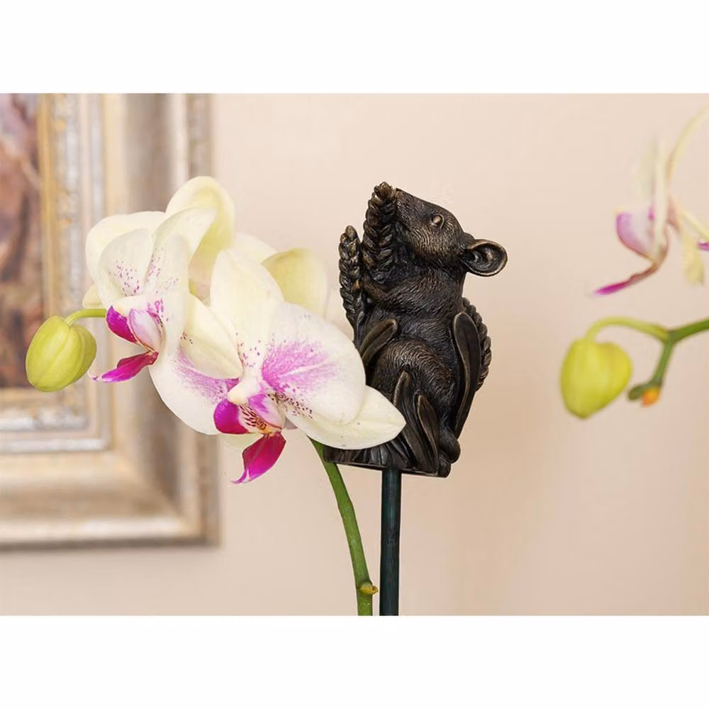 Jardinopia Harvest Mouse On Corn Cane Stake Topper in Bronze, W: 4.5 cm, H: 9 cm, D: 4 cm – 3
