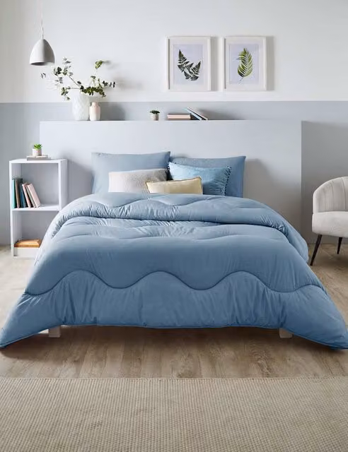 Night Lark 10.5 Tog Breathable Hollow Fibre Coverless Duvet in Light Blue