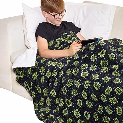 Just Essentials Reversible Plush Fleece Blanket Throw in Black and Green – 2