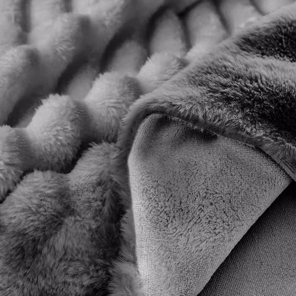 Velosso Jumbo Cord Faux Fur Duvet Cover and Pillowcase Set in Anthracite Grey, W: 200 cm, H: 220 cm – 2