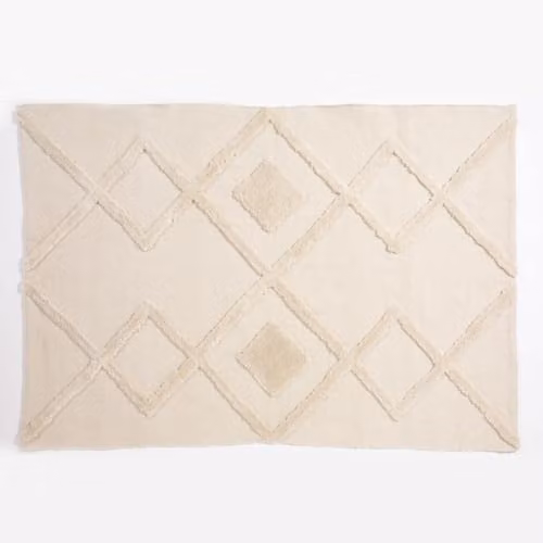 Esselle Windsor Geo Hand Tufted Diamond Rug in Beige and White, W: 160 cm, D: 230 cm