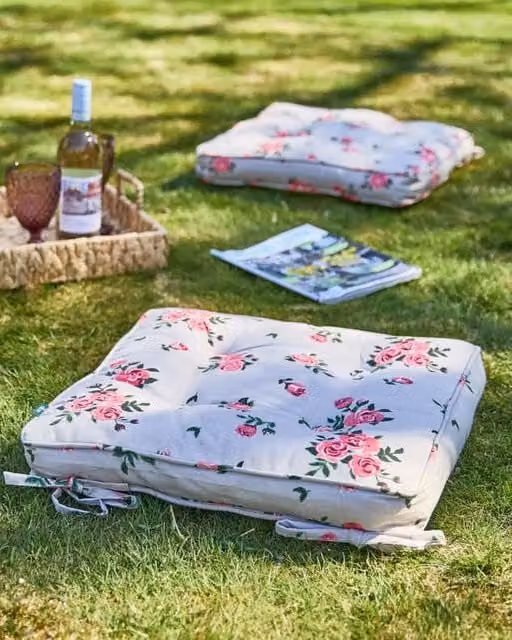 Dibor Set of 4 Vintage Rose Square Outdoor Garden Chair Seat Pad Cushions, Multicolour, W: 45 cm, L: 45 cm