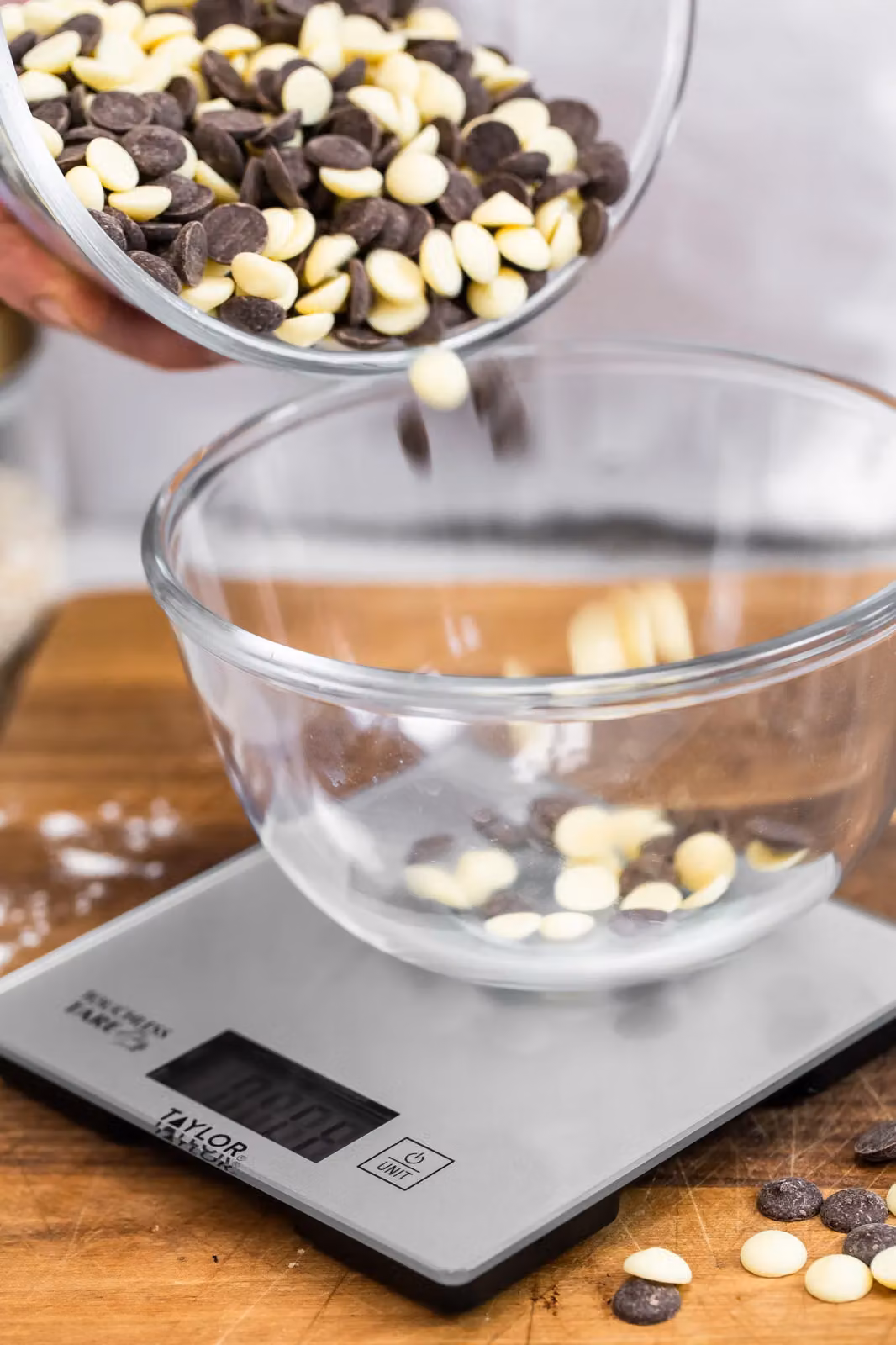 Taylor Pro Digital Kitchen Scales with Touchless Tare and Unit Conversion, Silver, 5kg Capacity – 8