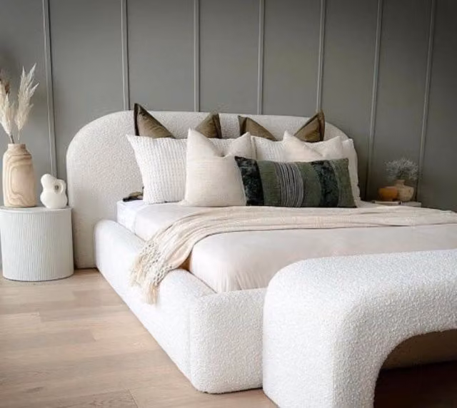 HOB Furniture Lucian Curved King Size Bed in Cream Oat Boucle Teddy Fabric – 1