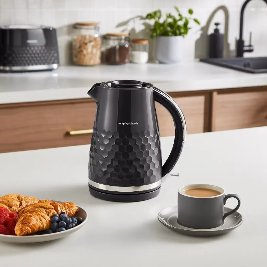 Morphy Richards Hive Kettle and Toaster Set in Black – 3
