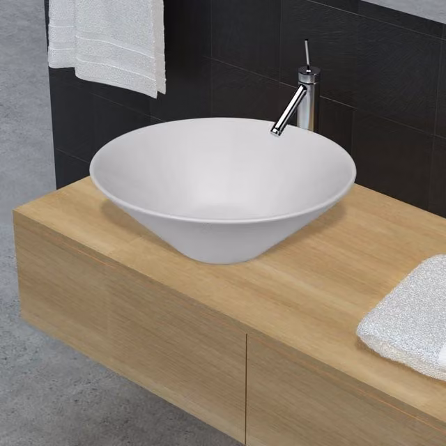 Berkfield Home Round Ceramic Bathroom Countertop Basin in White