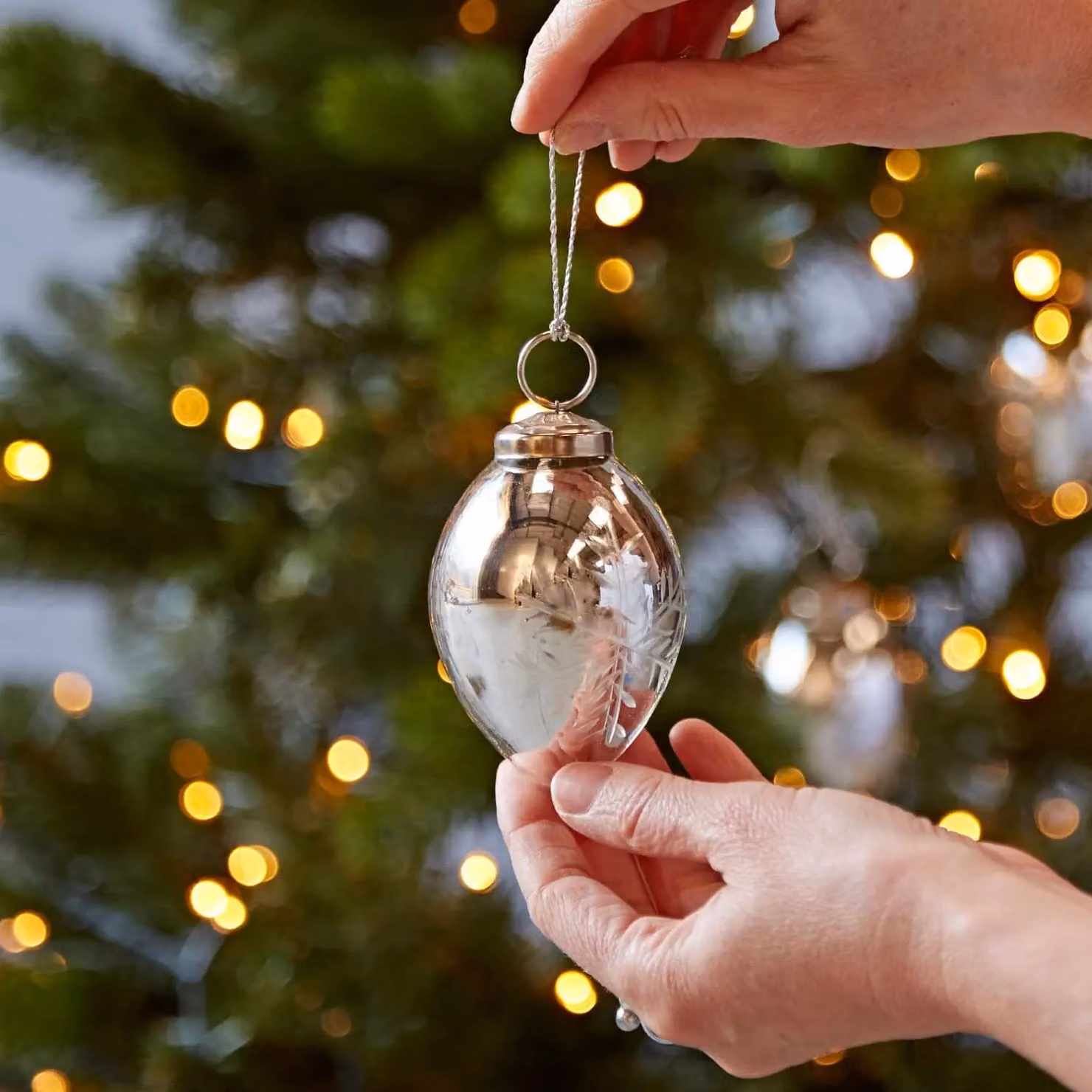 Paper High Set of 3 Antique Effect Silver Snowflake Glass Christmas Baubles – 3
