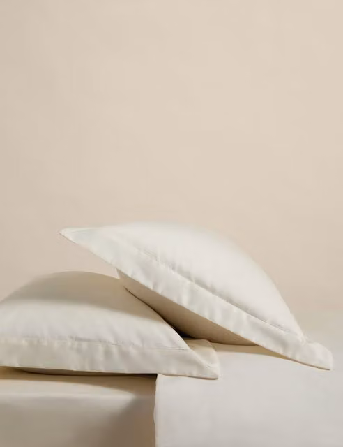 M&S 2 Pack Egyptian Cotton 400 Thread Count Silky Oxford Pillowcases in Beige