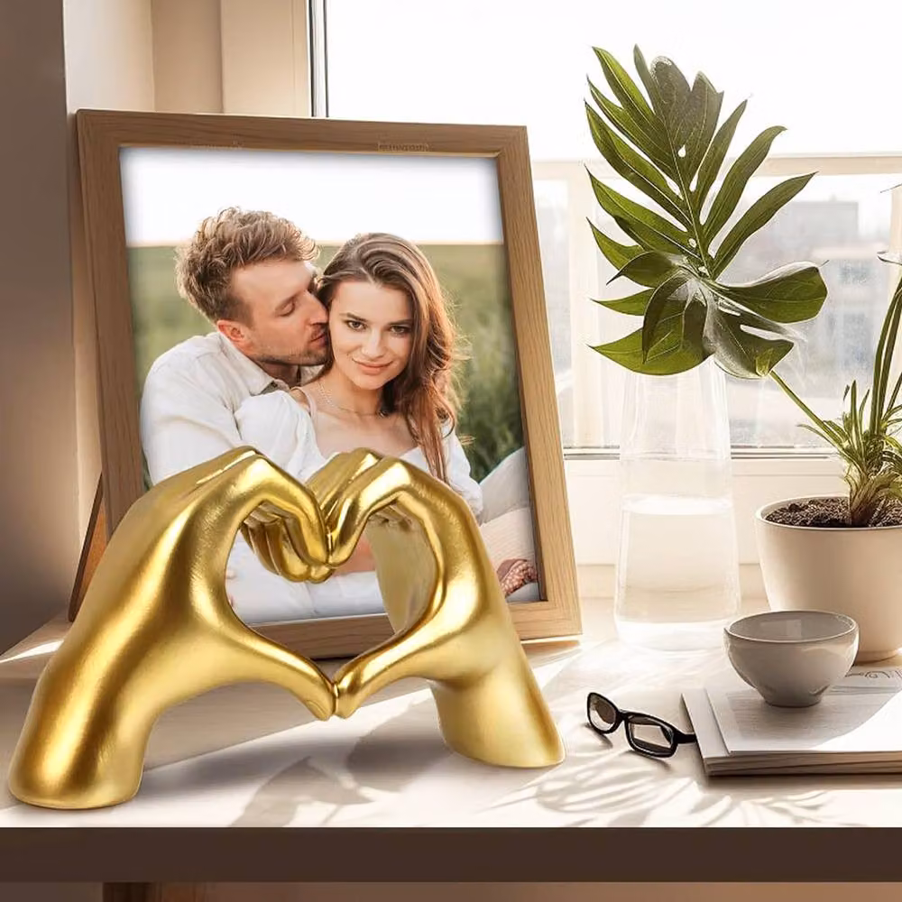 Huhote Modern Resin Heart Hands Love Gesture Sculpture in Gold for Home and Office Decor – 2