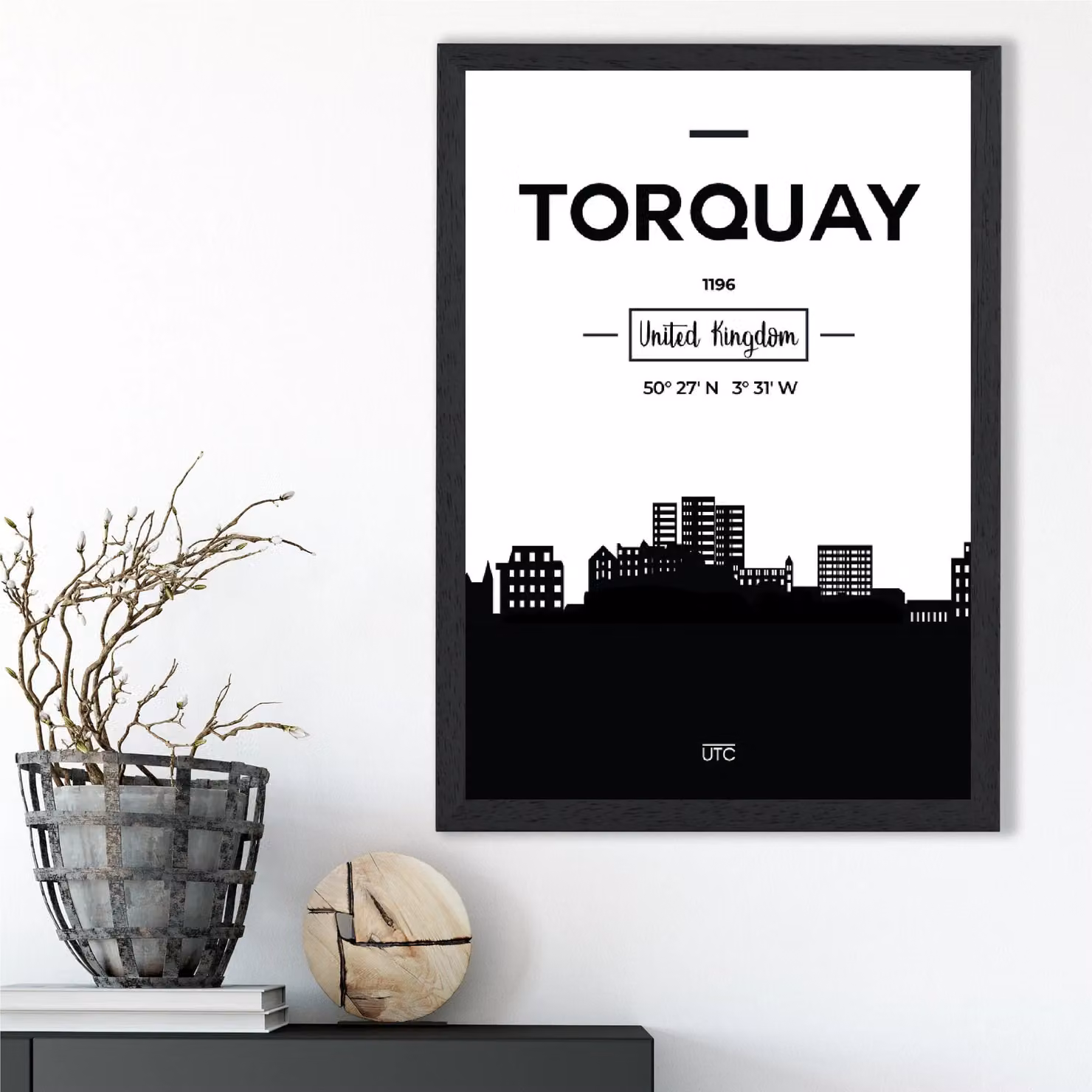 ARTZE Torquay Black and White City Skyline Framed Photograph in Black Frame, A4 – 2
