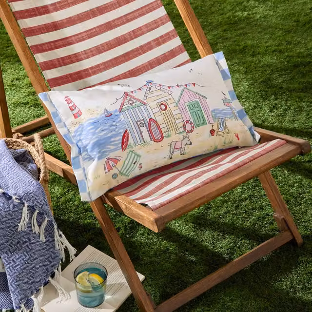 Make it a Home Multicolour Nautical Beach Huts Rectangular Outdoor Cushion
