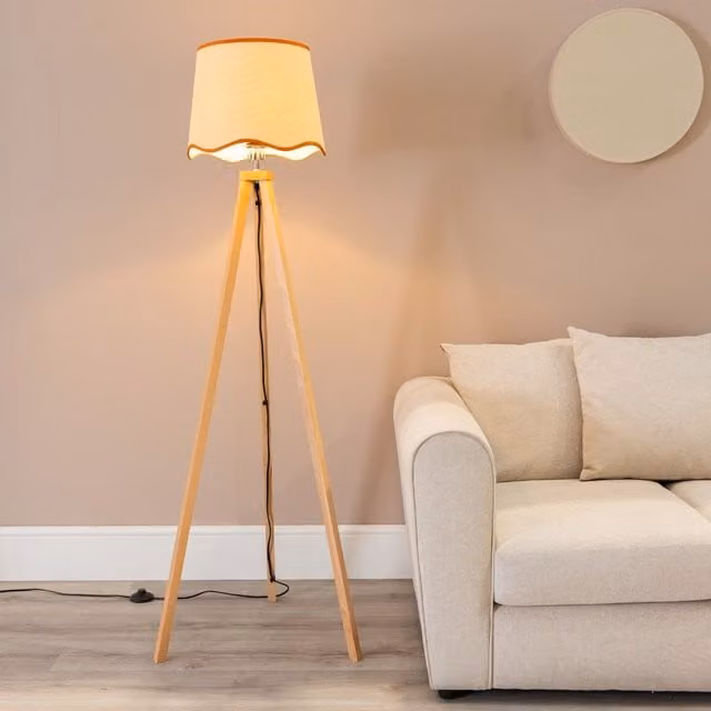ValueLights Barbro Tripod Floor Lamp in Light Wood with Burnt Orange Linen Scallop Edge Shade, H 153 cm x W 35 cm x D 35 cm