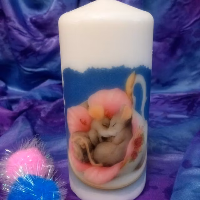 Viki Just Cute White Pillar Candle Pack of 6