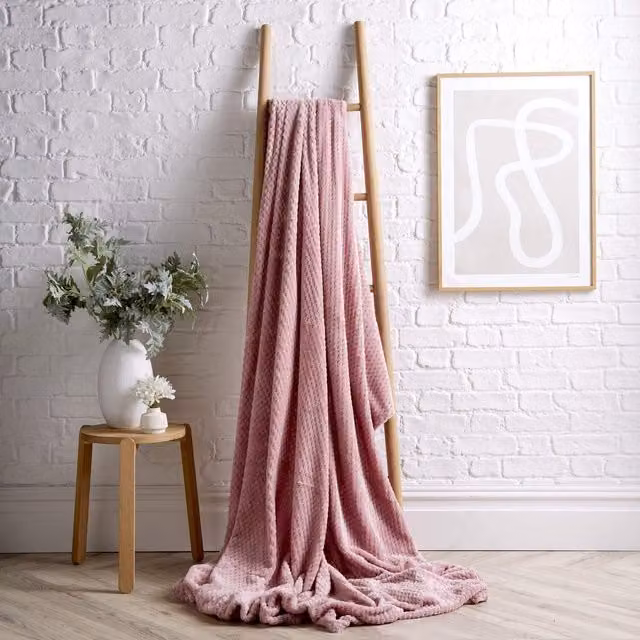 NewEdgeBlinds Cloud Honeycomb Fleece Throw in Pink, Width: 240 cm