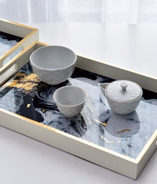 Maison Des Cadeaux Rectangular Marble-Style Tray and Coasters Set in White, Gold and Multicolour