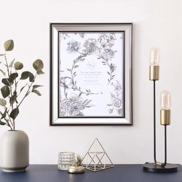 The Port. Co Gallery Mode Mirrored Rectangular Single Photo Frame in Silver or White, 40.64 x 40.64 cm