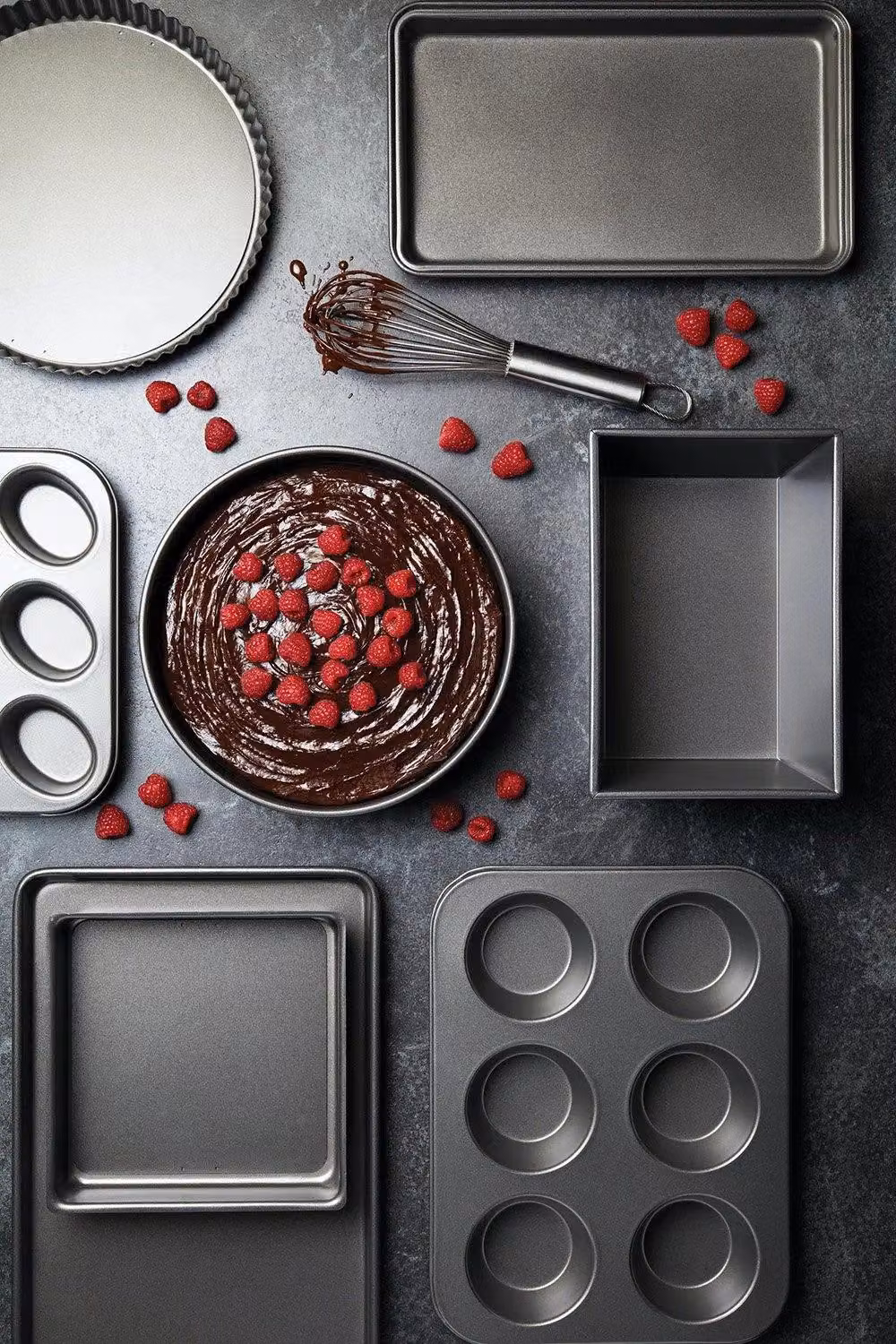 MasterClass Non-Stick 6 Hole Deep Muffin Tray in Grey Carbon Steel, W: 35 cm, D: 26 cm – 4