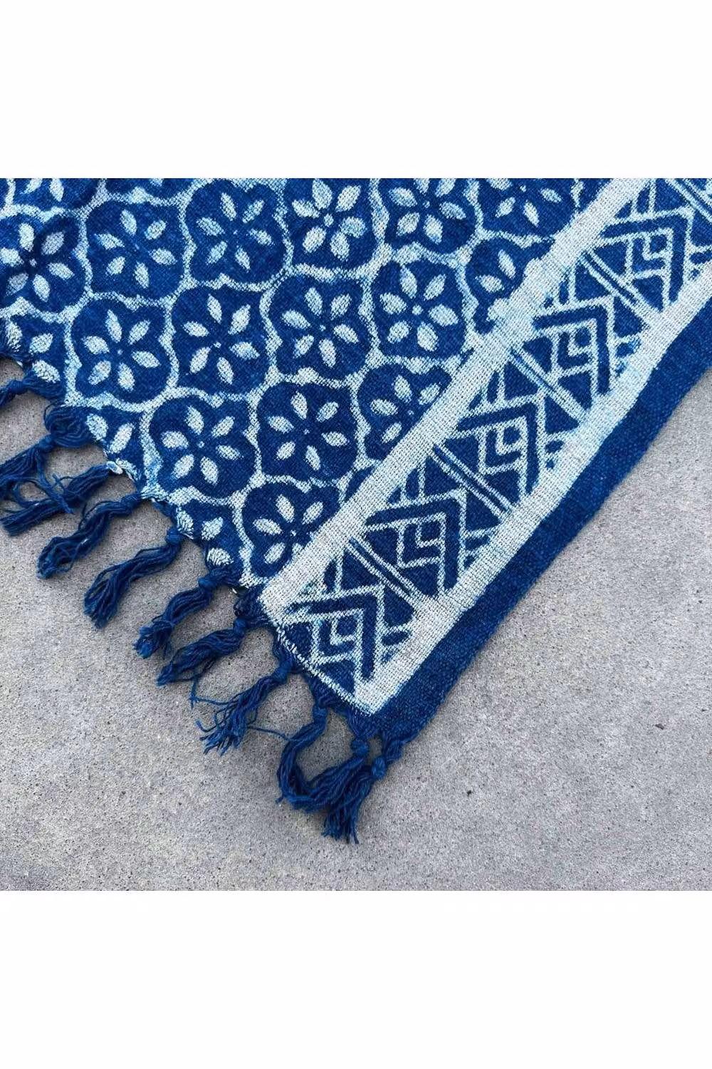 KDMD Handmade Indigo Geometric Table Runner in Blue, W/D: 170 x 60 cm – 3