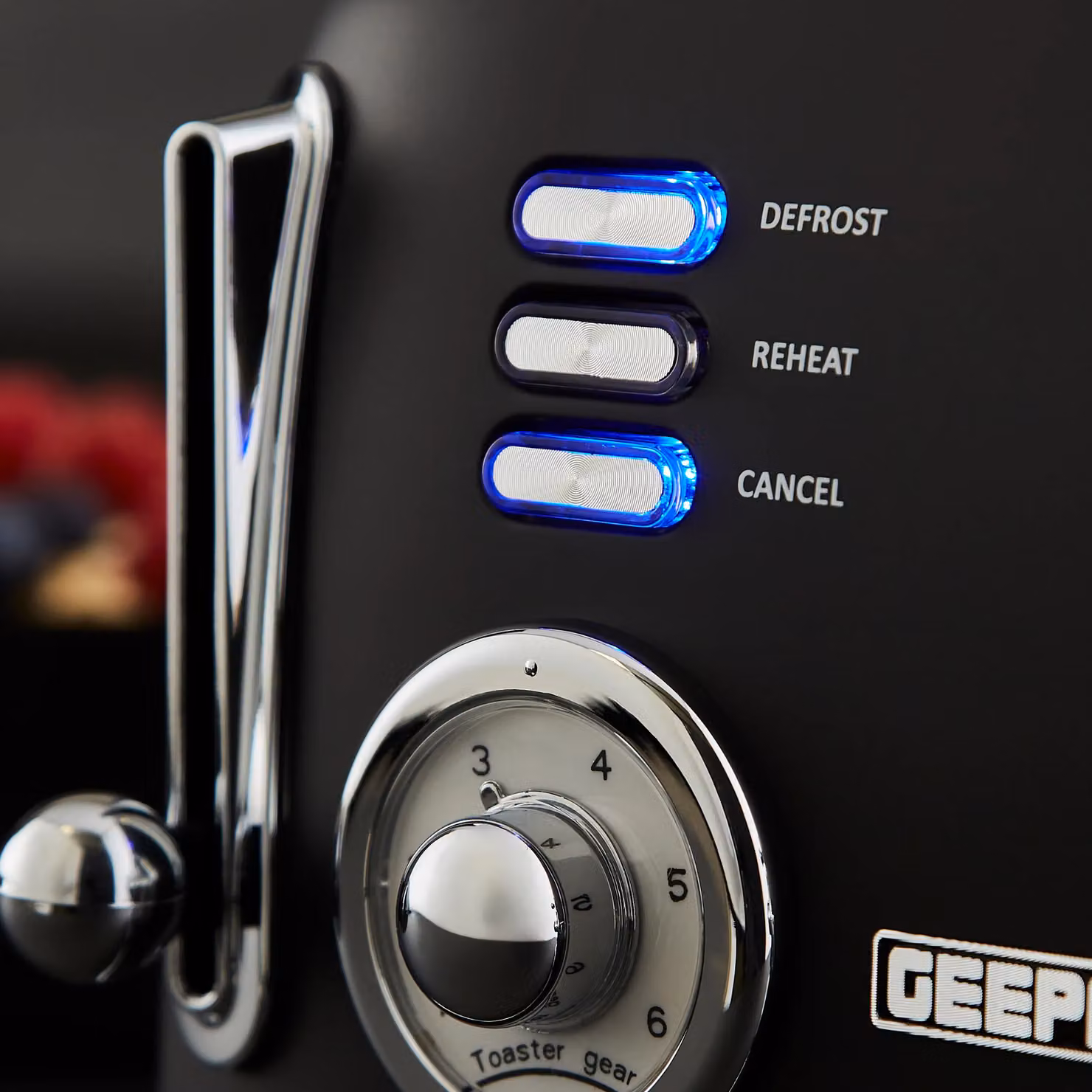 Geepas Retrovive 4 Slice Bread Toaster 1500W with Cable Storage in Black – 5