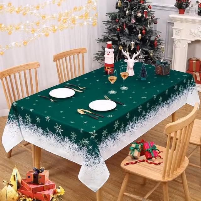 London Boutique Snowflake Christmas Tablecloth, Green and White, W: 137.16 cm, L: 200.66 cm – 1