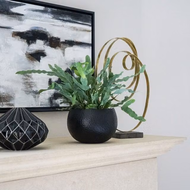 Ivyline Hammered Metal Round Tabletop Bowl, Black, H: 14 cm, D: 19 cm