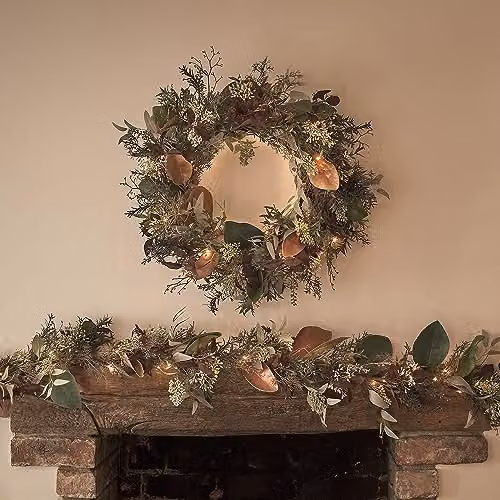 Lights4fun Pre Lit Artificial Red Robin and Eucalyptus Christmas Wreath with 50 Micro LEDs, Diameter: 60 cm – 2